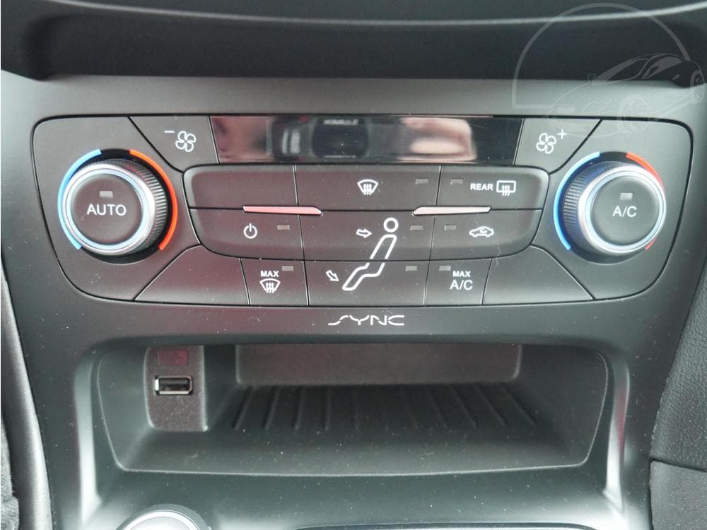 2016 Ford FOCUS - 65