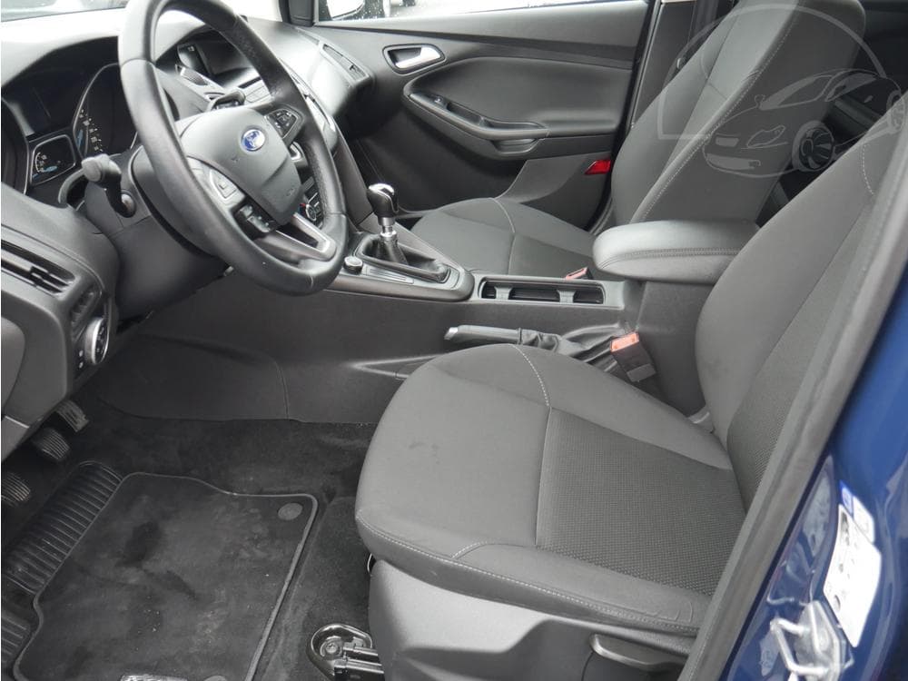 2016 Ford FOCUS - 33