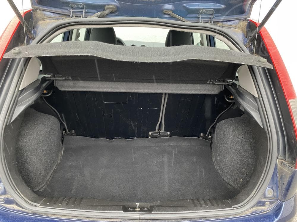 2004 Ford FIESTA - 7