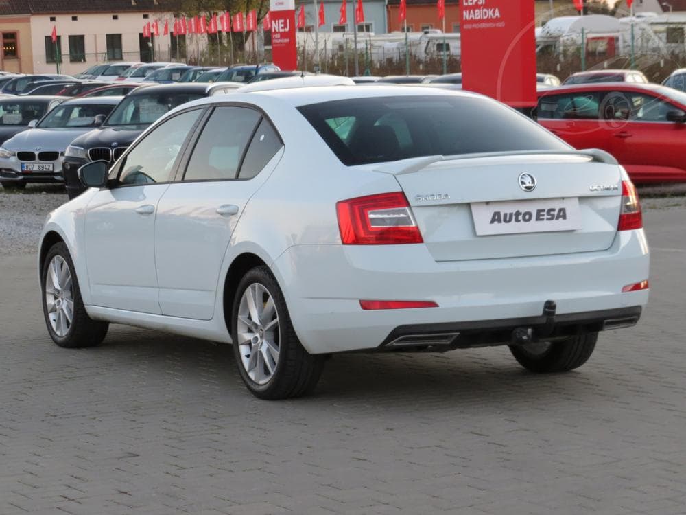 2015 Škoda OCTAVIA - 11