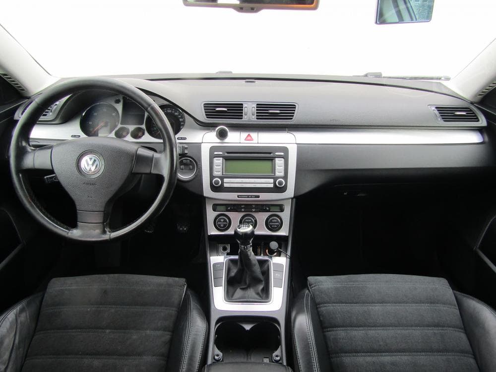 2008 Volkswagen PASSAT - 8