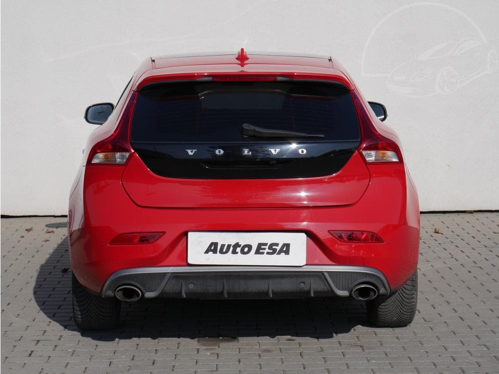 2015 Volvo V40 - 13