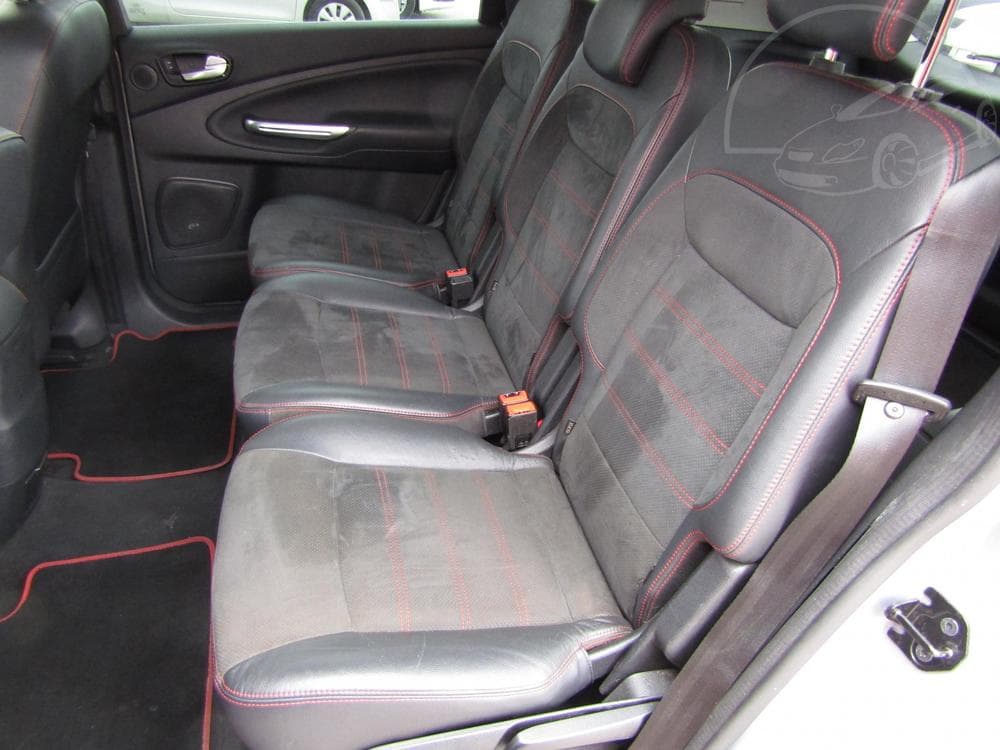 2011 Ford S-MAX - 28