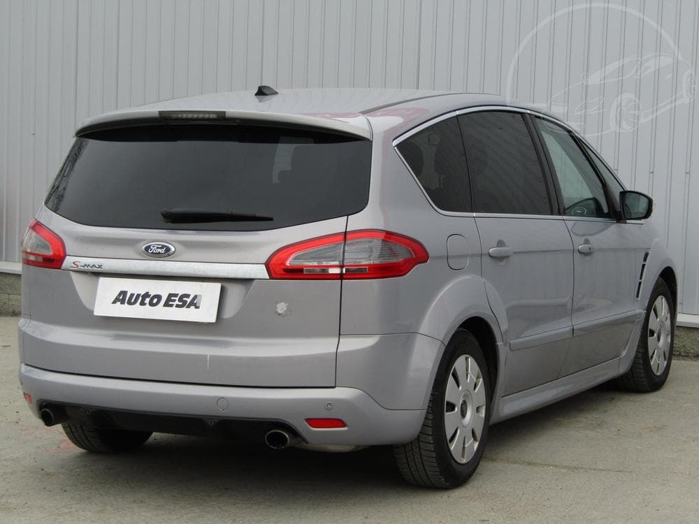 2011 Ford S-MAX - 10