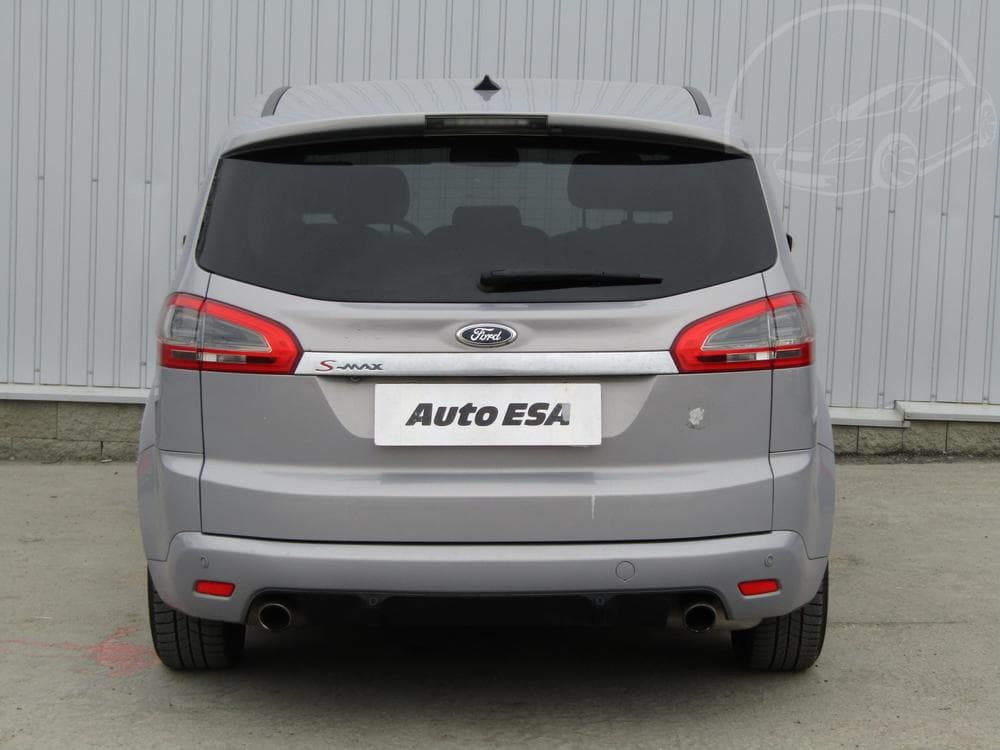 2011 Ford S-MAX - 13
