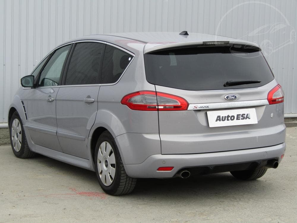 2011 Ford S-MAX - 16