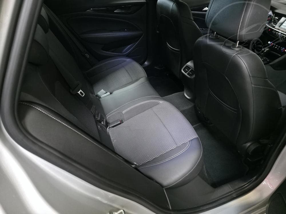 2021 Opel INSIGNIA - 11