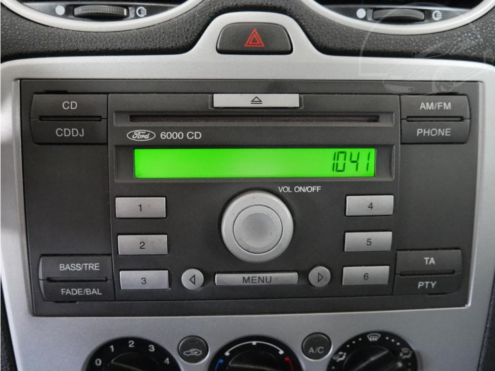 2005 Ford FOCUS - 29
