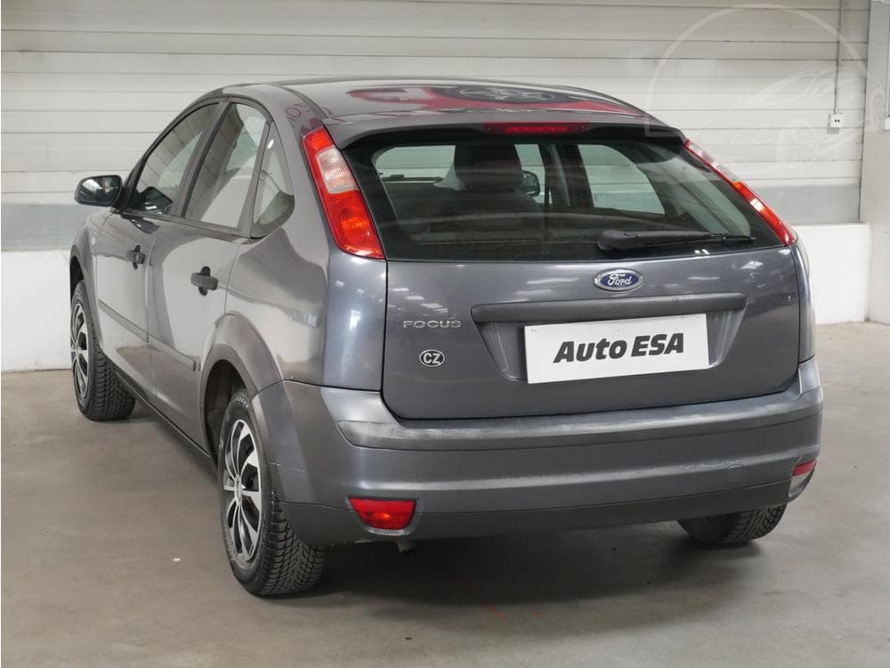 2005 Ford FOCUS - 7