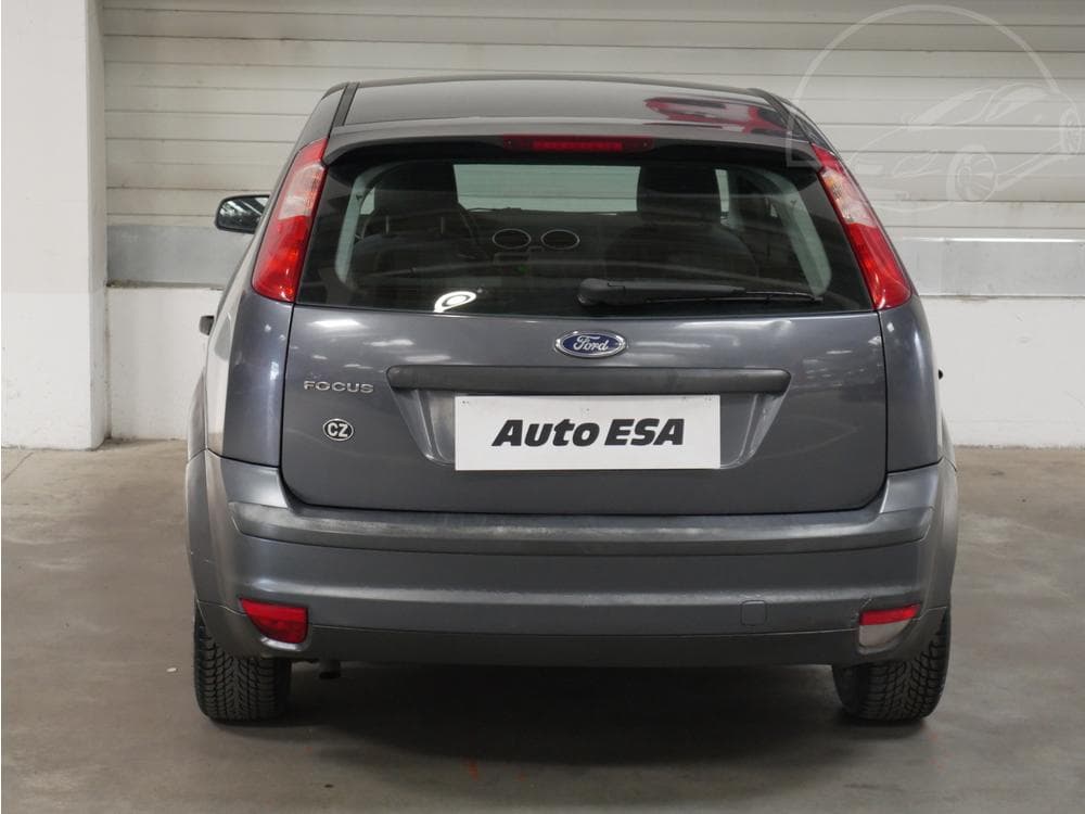 2005 Ford FOCUS - 9