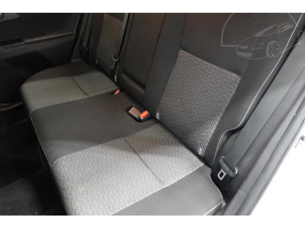 2015 Toyota AURIS - 10