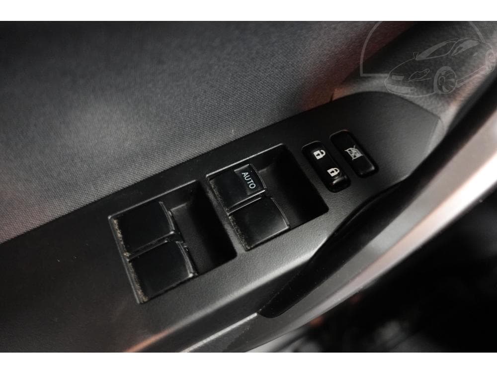2015 Toyota AURIS - 14