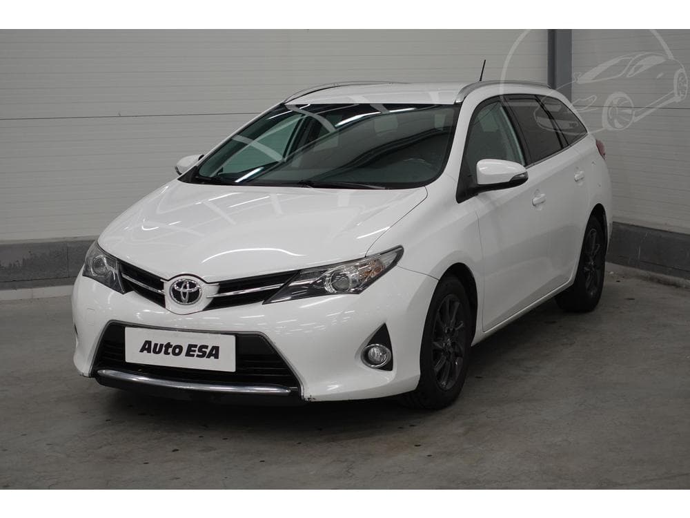 2015 Toyota AURIS - 3