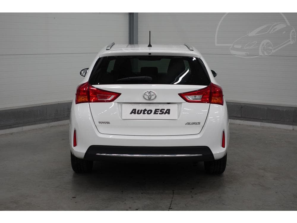 2015 Toyota AURIS - 5