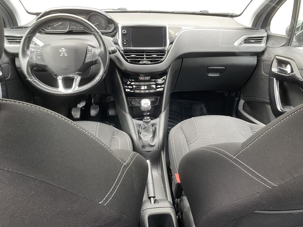 2019 Peugeot 208 - 15