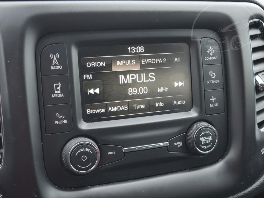 2018 Jeep Compass - 12