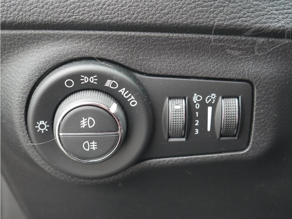 2018 Jeep Compass - 17