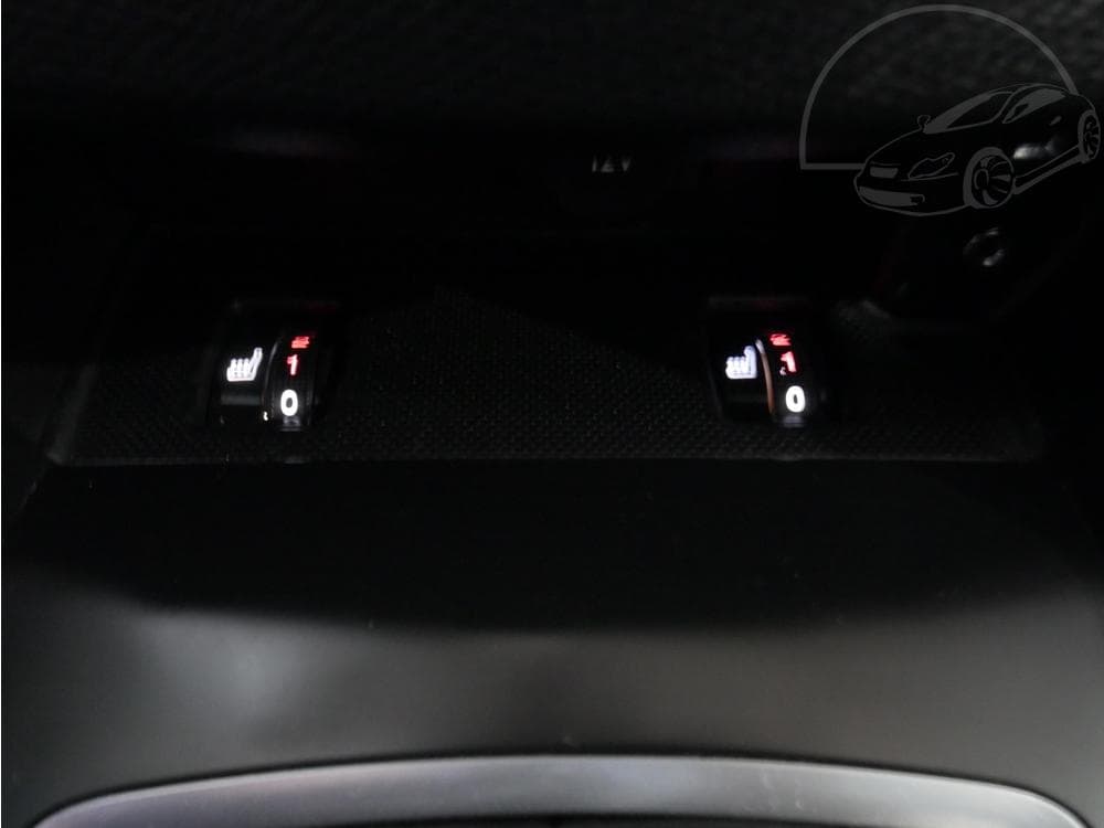 2016 Peugeot 308 - 17