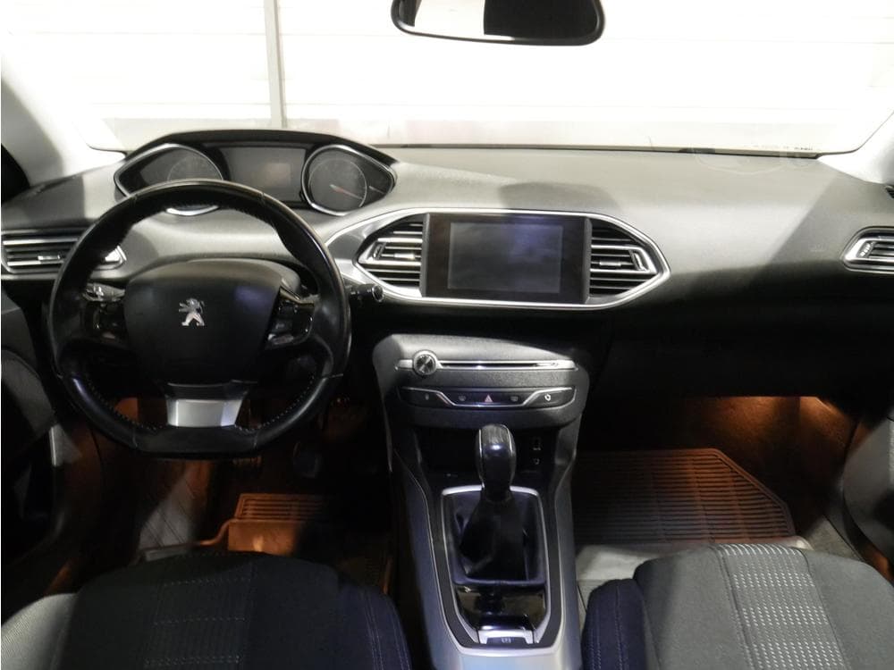 2016 Peugeot 308 - 8