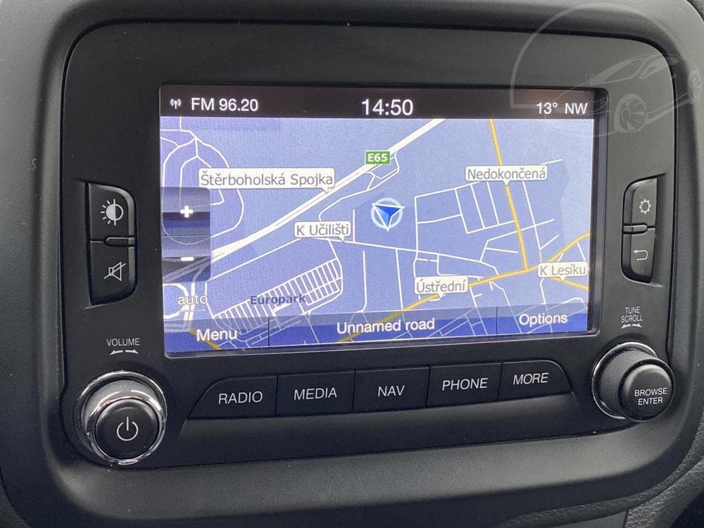 2015 Jeep Renegade - 15