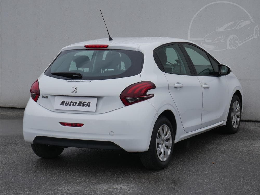 2015 Peugeot 208 - 7