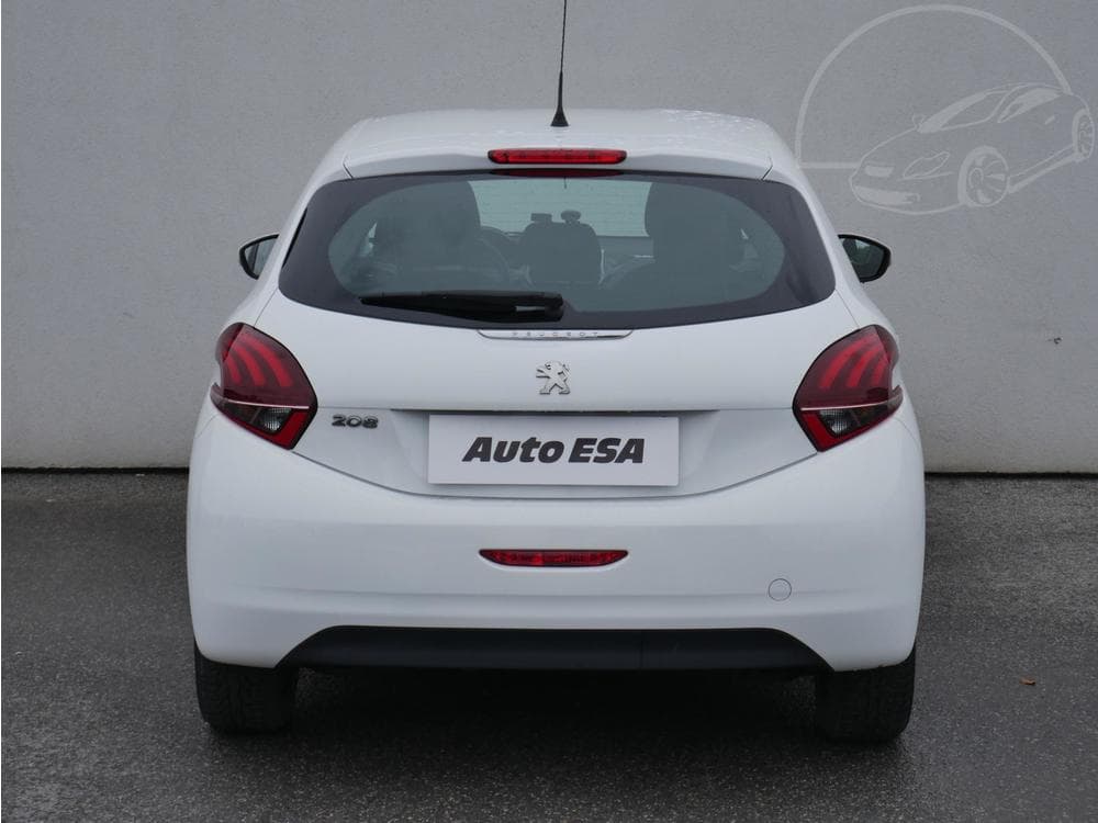 2015 Peugeot 208 - 9