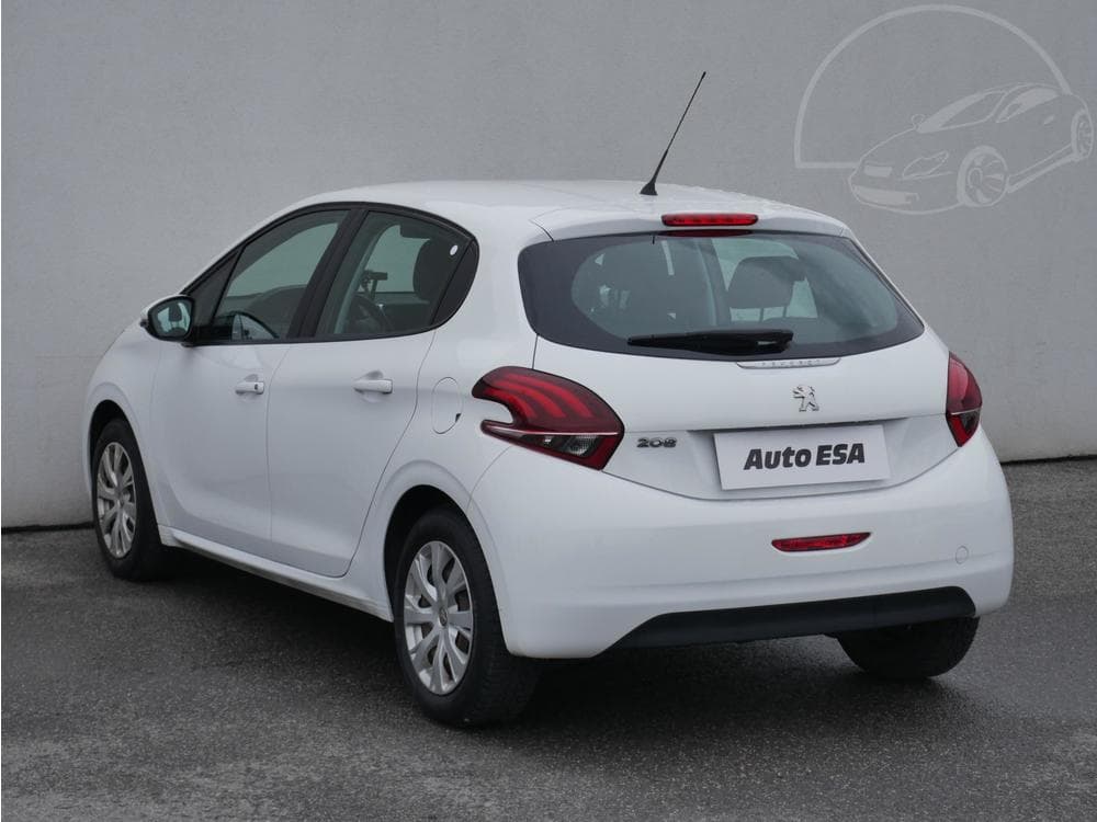2015 Peugeot 208 - 11