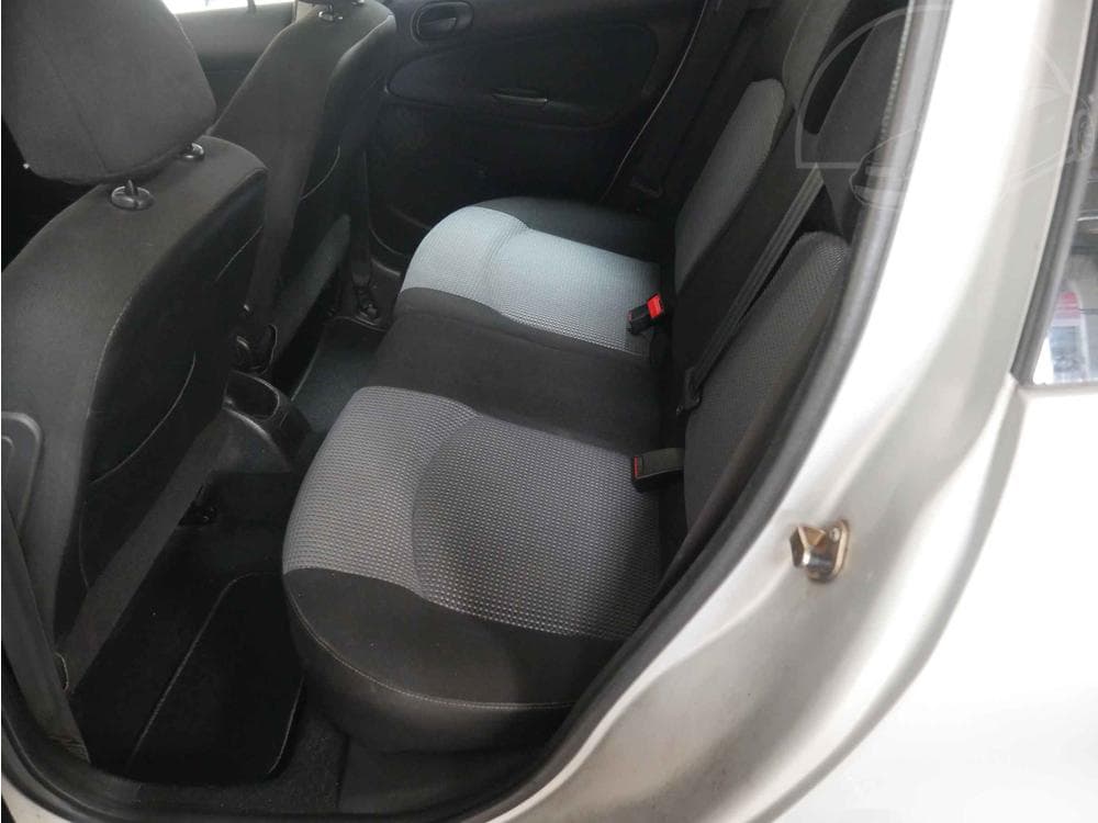 2004 Peugeot 206 - 10