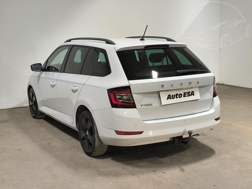 2021 Škoda FABIA - 16