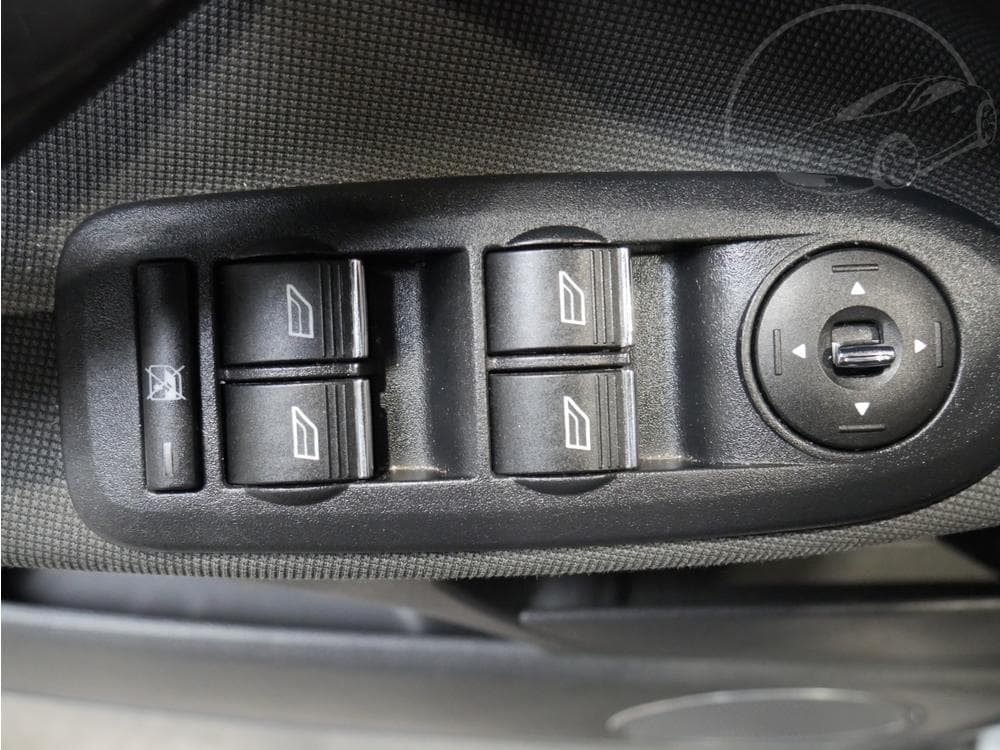 2010 Ford KUGA - 37