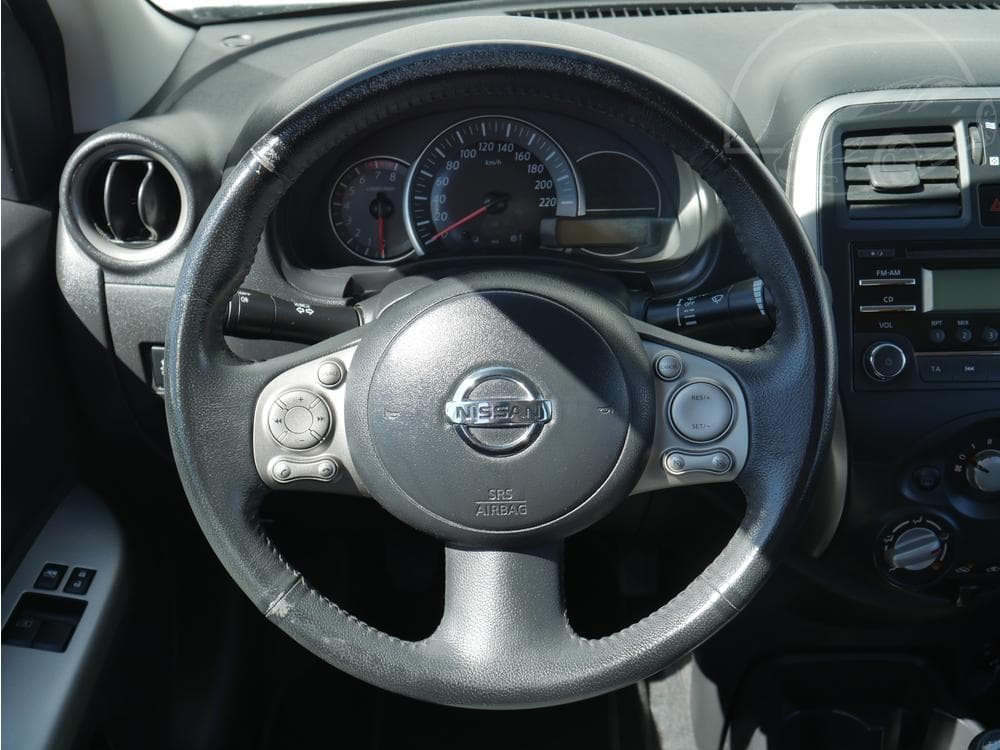 2016 Nissan MICRA - 21