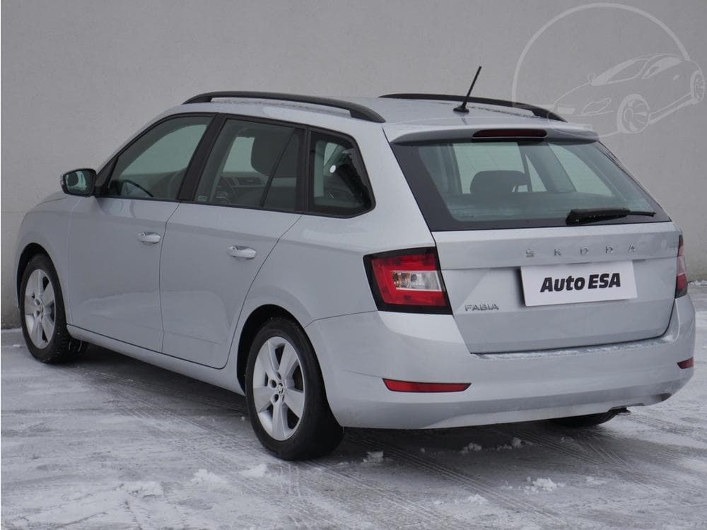 2021 Škoda FABIA - 11