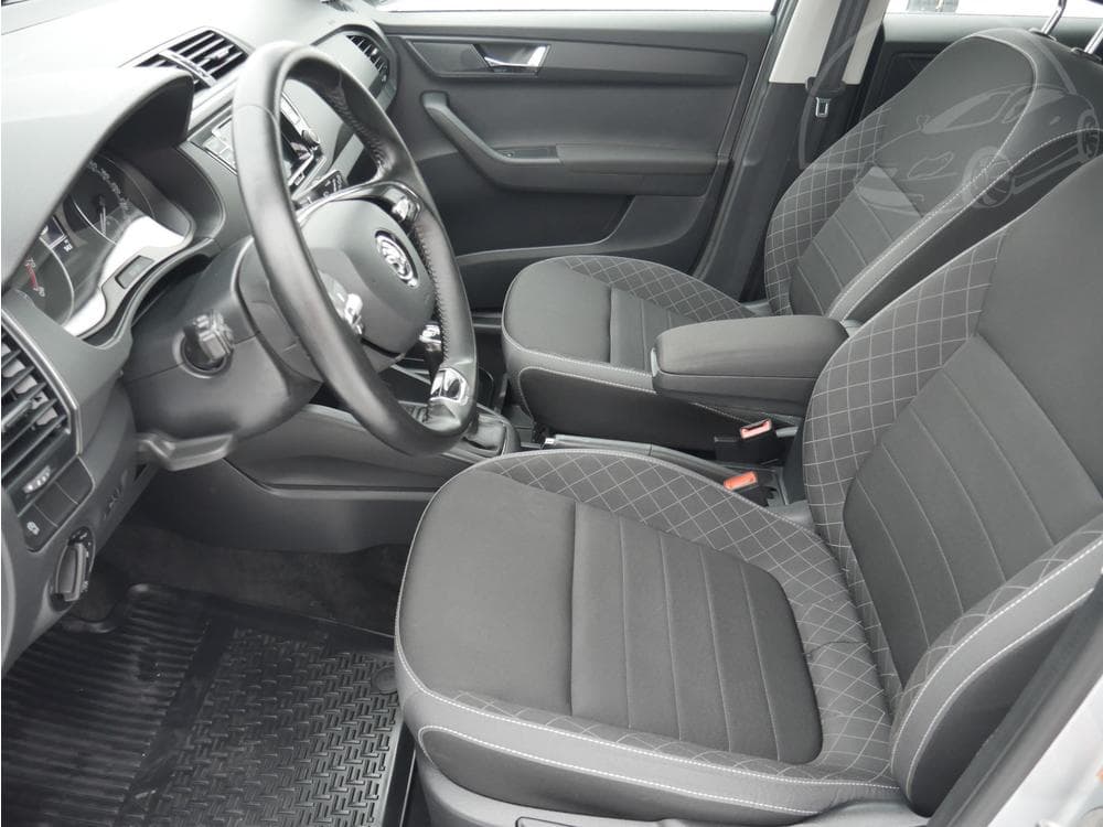 2021 Škoda FABIA - 17