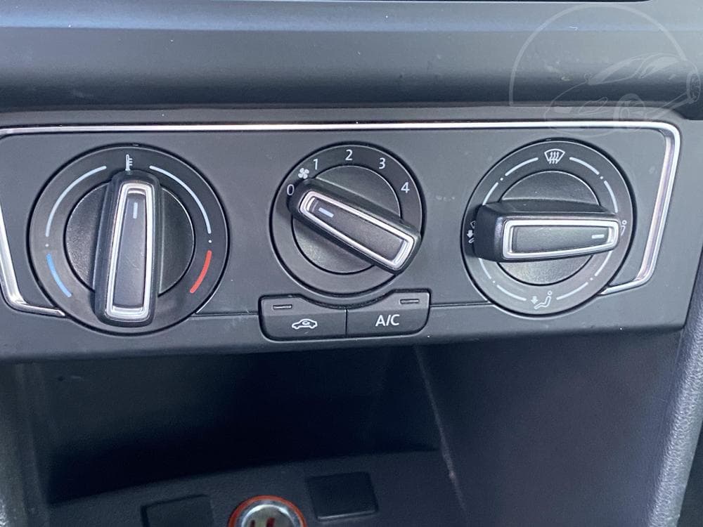 2014 Volkswagen POLO - 14