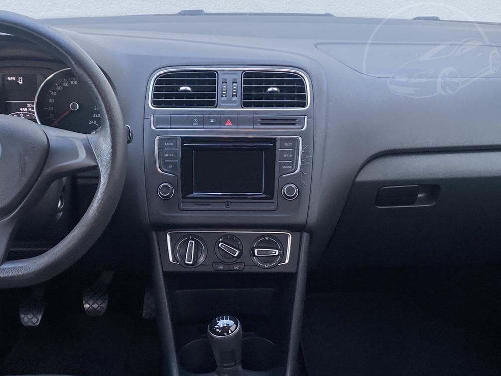2014 Volkswagen POLO - 9
