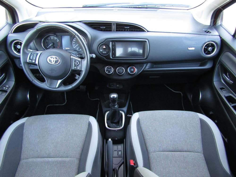 2020 Toyota YARIS - 22
