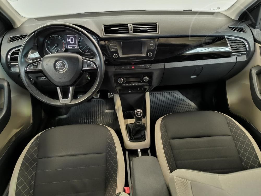 2015 Škoda FABIA - 15