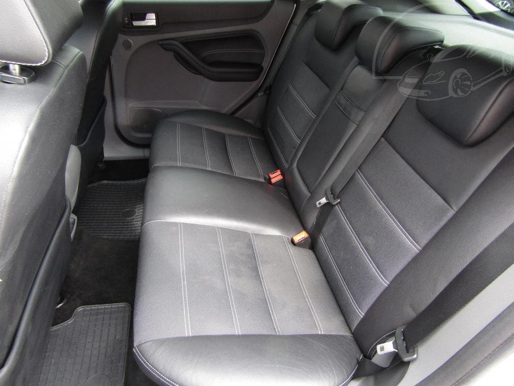 2009 Ford FOCUS - 37