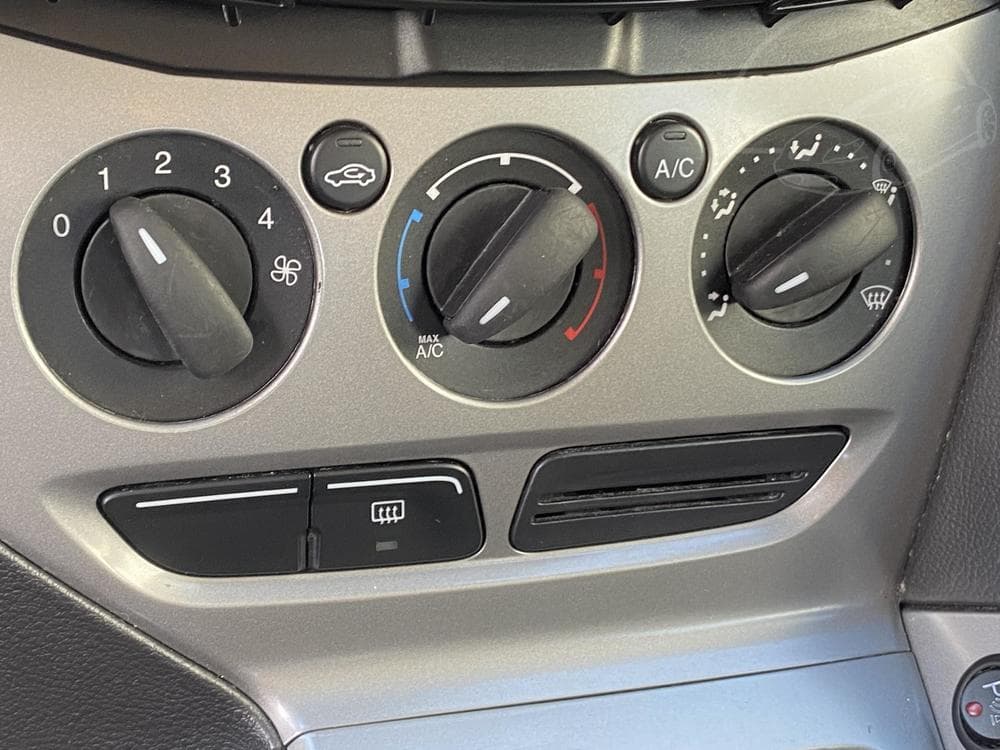 2012 Ford FOCUS - 25