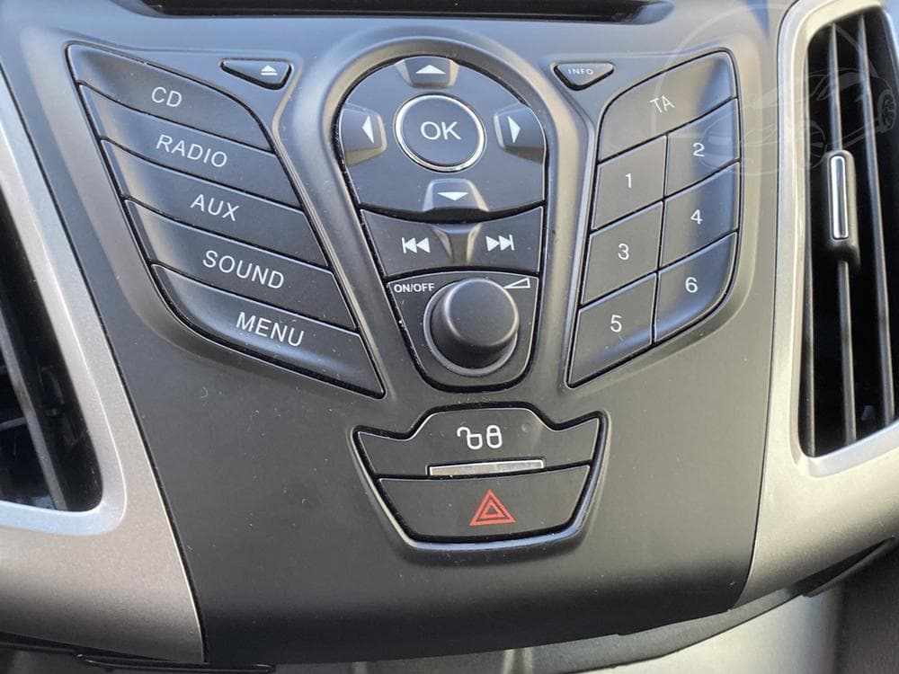 2012 Ford FOCUS - 27