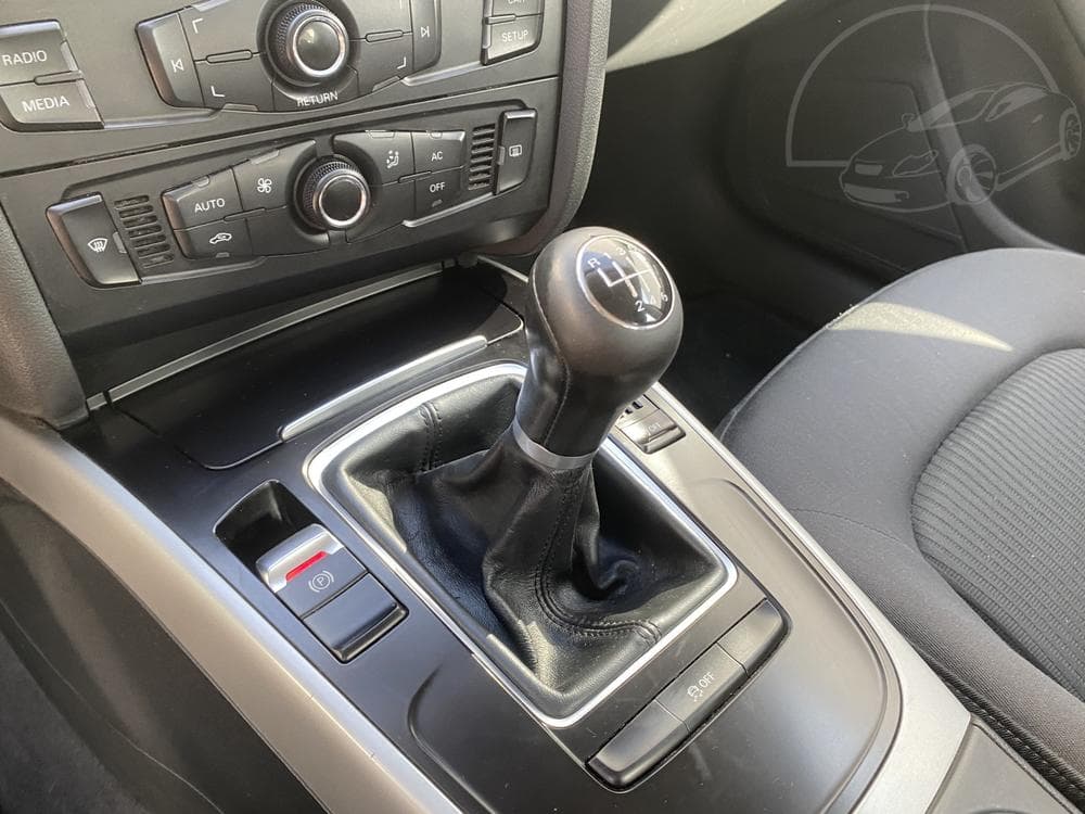2011 Audi A4 - 16
