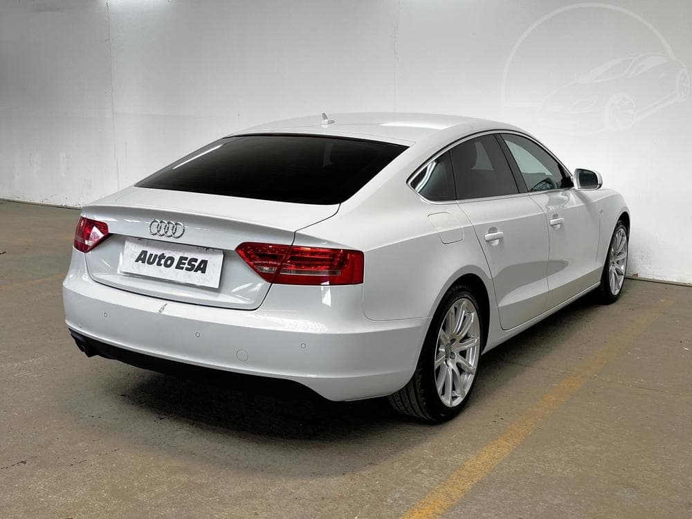 2011 Audi A5 - 10