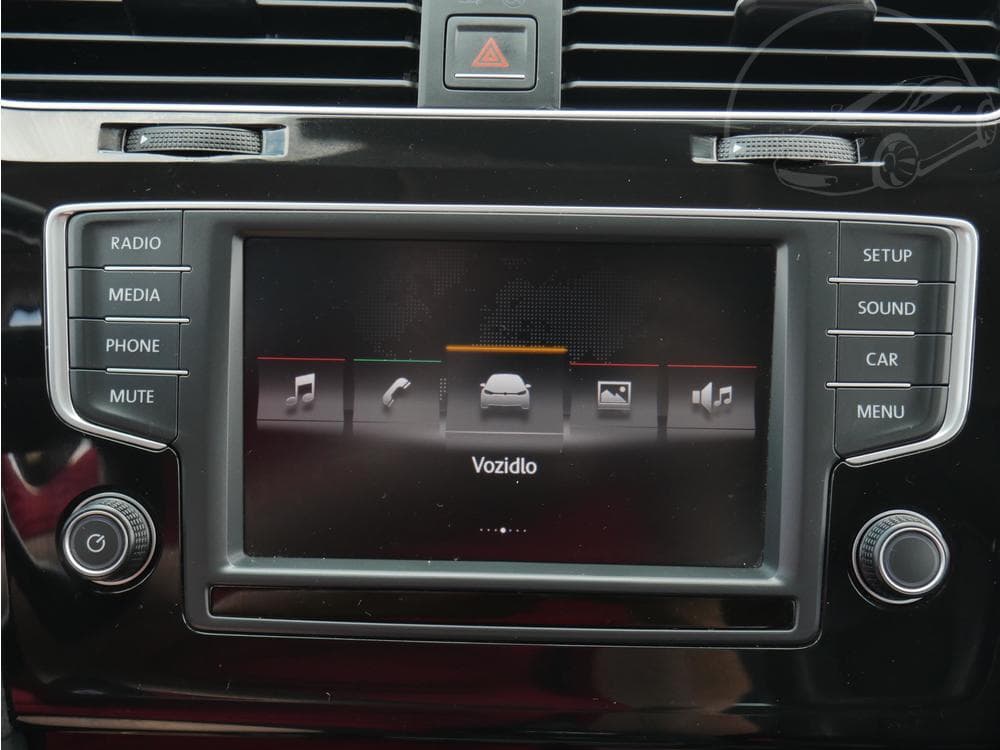 2015 Volkswagen GOLF - 46