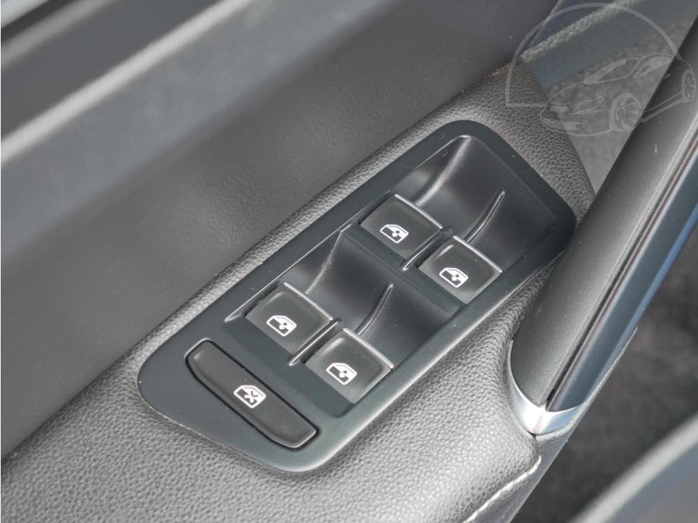 2015 Volkswagen GOLF - 55