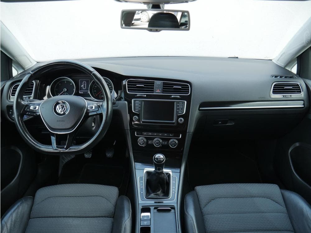 2015 Volkswagen GOLF - 22