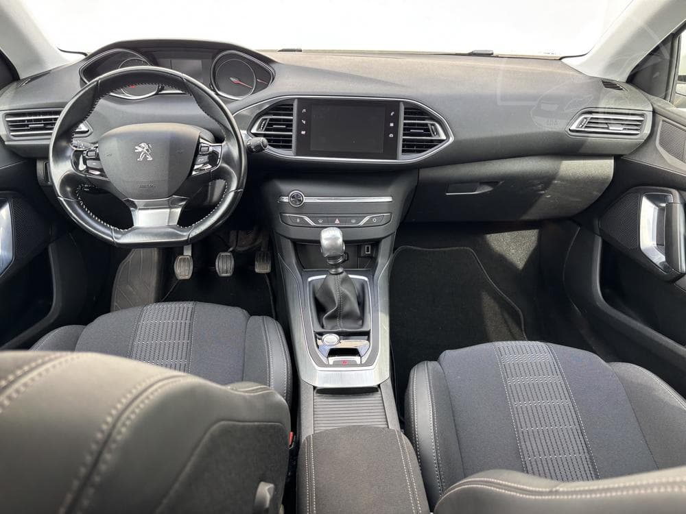 2018 Peugeot 308 - 8