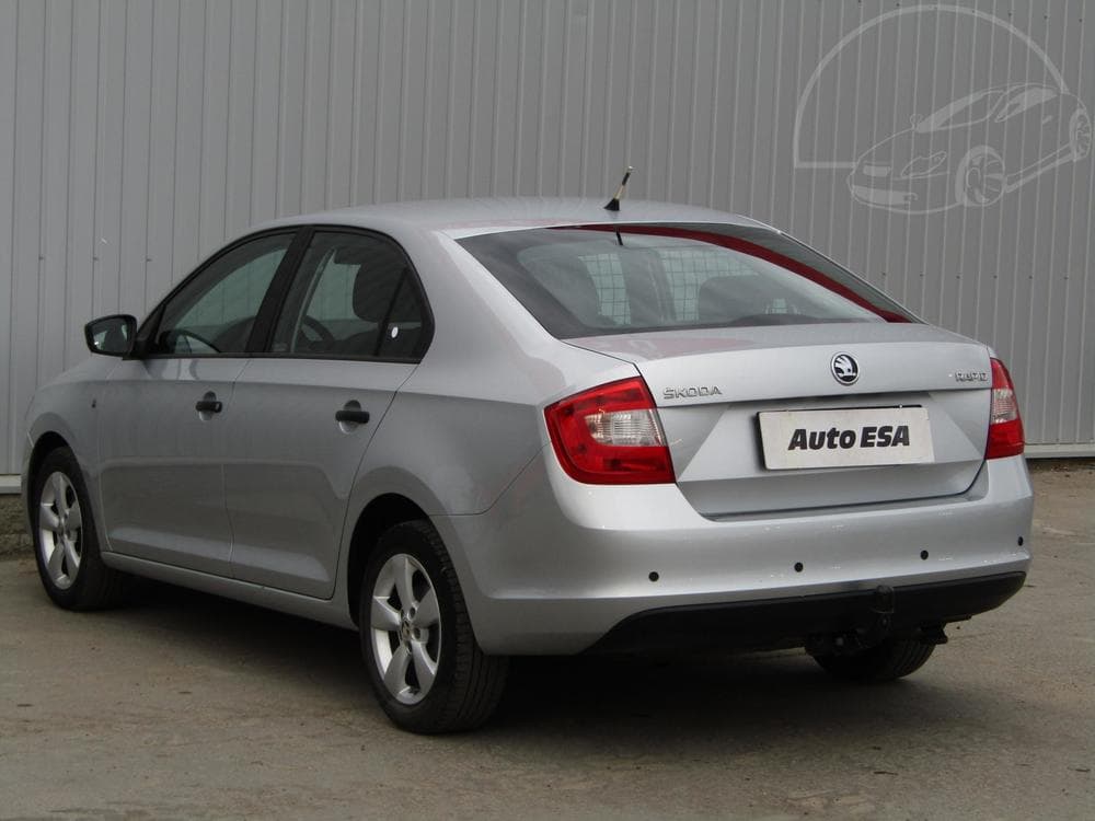 2013 Škoda RAPID - 11