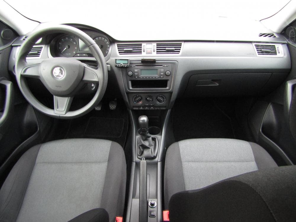 2013 Škoda RAPID - 15