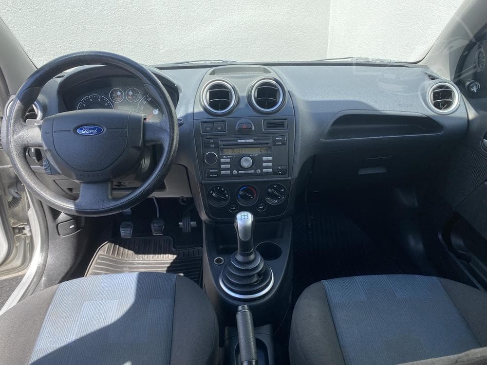 2007 Ford FIESTA - 8