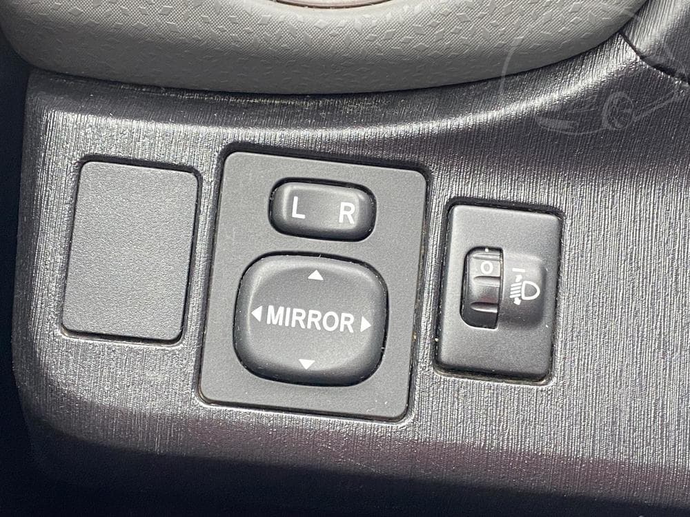 2014 Toyota YARIS - 12